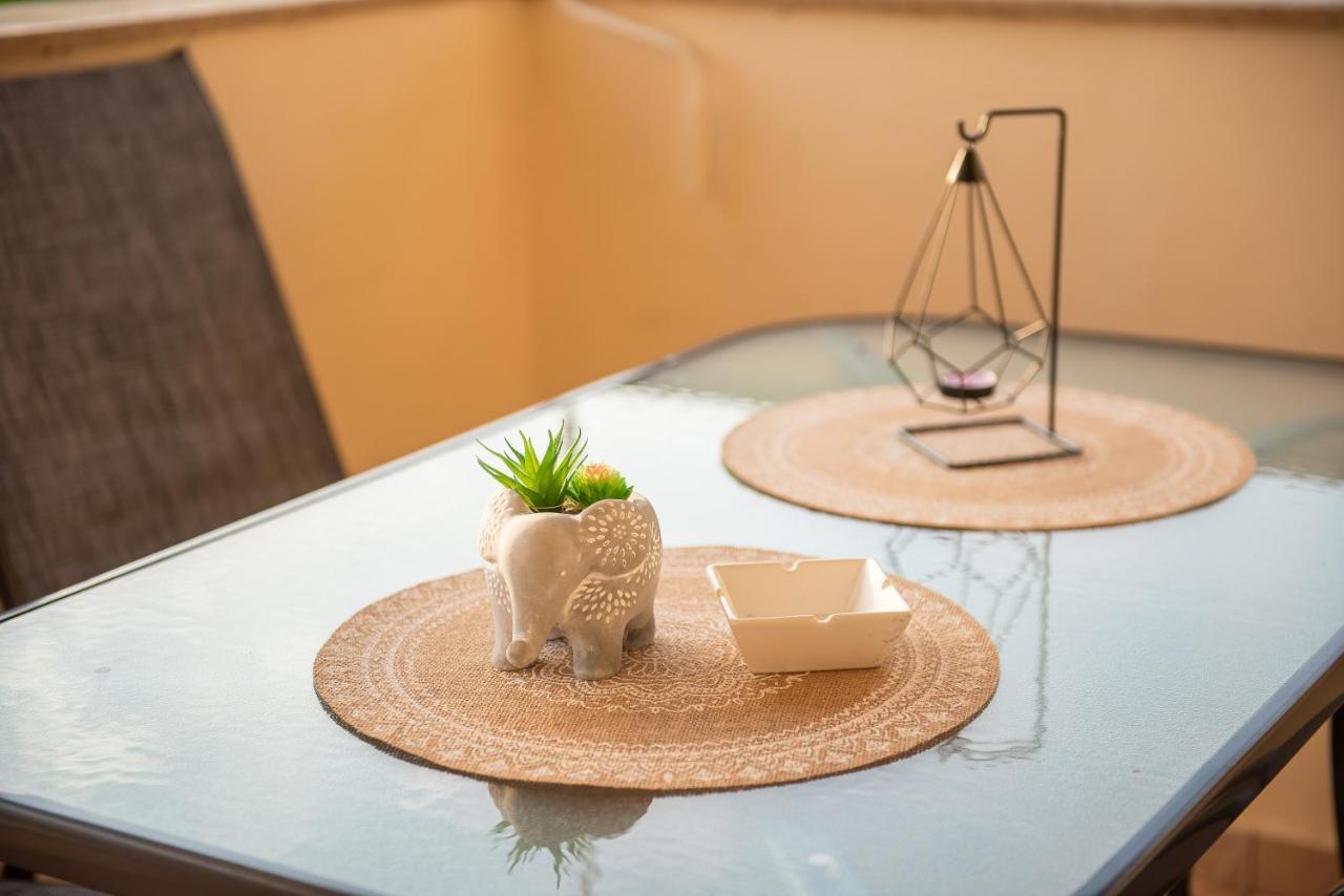 Garden Suite Néa Péramos Eksteriør billede